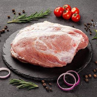 Лопатка свиняча ТМ "Родинна Ковбаска", 500г (20012)