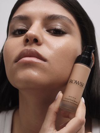 Tinted Glow Serum with Exosomes: Medium