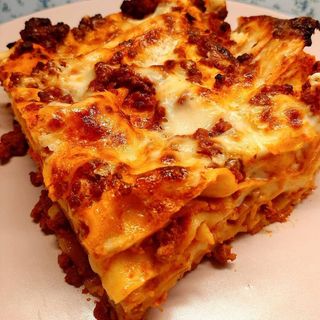 Lasagna Bolognesa 500gr Aprox.