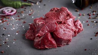 Гуляш Яловичий Витриманий (100г)