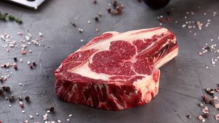 Стейк Ковбой Dry-aged Beef (800г)