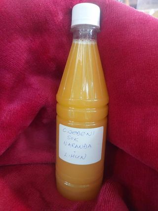 Cijeđeni sok narandža limun