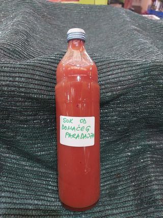 Sok od domaćeg paradajza