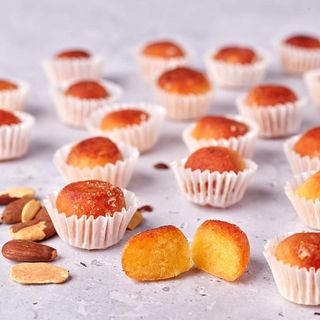 Yemas Con Almendra, 12 Unidades. Peso 140gr