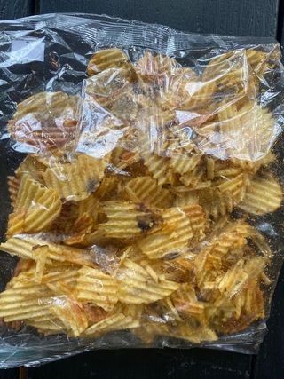 Чіпси Картопляні Хвилясті Зі Смаком Телятини З Аджикою