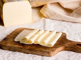 Queso Barra 100% Leche Galleta Sobre 100 Gr.