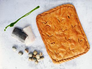 Empanada De Merluza Y Berberechos En Salsa Verde Ternura Bandeja 1,5kg