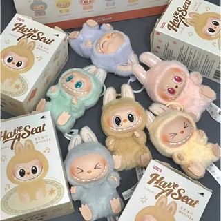 Peluche Labubu The Monsters avec Siège – Édition Collector