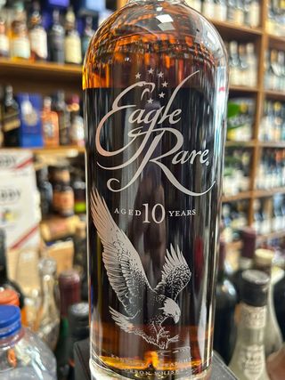 Bourbon Eagle Rare 10 anos 70cl
