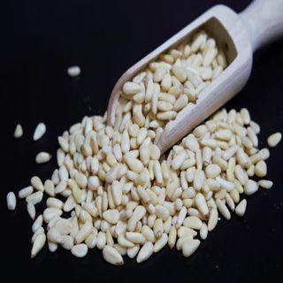 Piñones Chinos. 100 Gr.