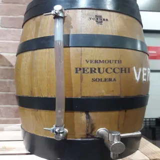 Vermouth Perucchi. 1/2 Litro.