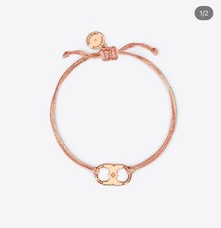 Tory Burch-ის სამაჯური თოკზე