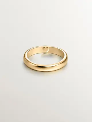 Anillo Tipo Alianza De Plata 925 Bañada En Oro Amarillo De 18K Con Corazón Interior (J05156-02) Talla 11