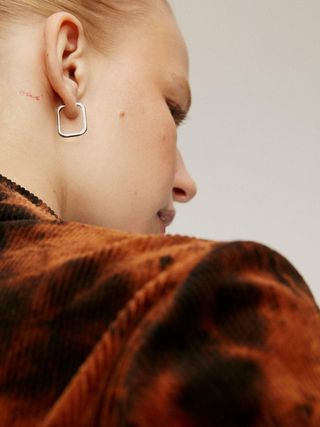 Pendientes De Aro Cuadrados Grandes De Plata 925 (J04645-01_St) Talla Única