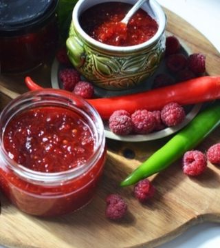 Dulceața de ardei iute cu capsuni