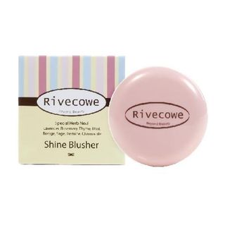 Rivecowe Shine Blusher-Shine coral3(7g)-Ovaj proizvod je rumenilo u prahu. Ima visoku pigmentaciju i stoga dobru pokrivnu moć. Pogodan je za svakodnevnu upotrebu.