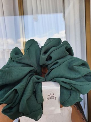 Naurei Luxe Chiffon Scrunchies: Olive Green