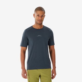 Camiseta de montaña y trekking manga corta Hombre Quechua MH500.L Gris