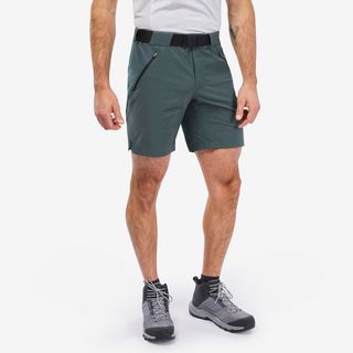 Pantalón corto montaña y trekking Hombre Quechua MH500.48 Verde