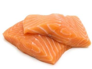 Свіжоморожені шматочки лосося без шкіри (ціна за 100г)