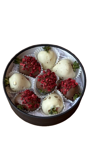 Клубничный бокс "Rose" 8 КЛУБНИК