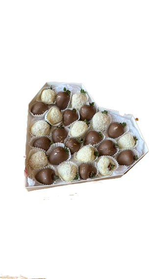 Клубничный бокс "Hearts" 25 КЛУБНИК