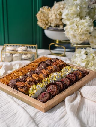 Plateau de gâteaux prestige midi 800g/40 pièces