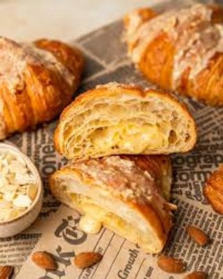 Croissant amande Par pièce