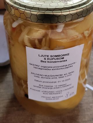 Kiselje ljute somborke sa kupusom