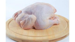 Გაყ.  Ქათამი  Თეფშზე  1.7 Კგ / 2103037