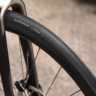 Neumático Ciclismo Carretera Michelin Lithion 4 Performance Line Negro 700x25 VF - Talla única