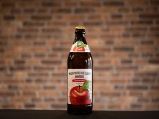 Безалкагольний напій "З ароматом яблука" 0,5 л