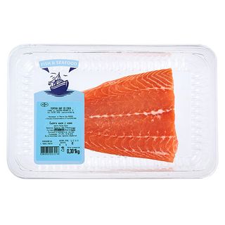 Морски дар Сьомга филе с кожа /цена за кг/ / 00115482