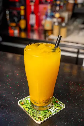 Smirnoff 911 Passion Yellow Beverage