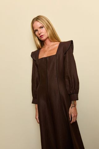 Vestido Renacer Manga Larga Marrón S