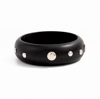 ხის სამაჯური თვლებით