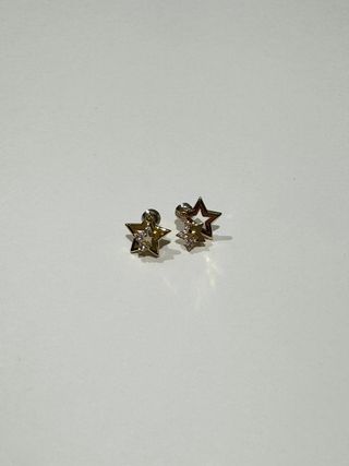 საყურე - ორი ვარსკვლავი