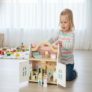 Cute&Cool drvena igračka nosiva kućica za lutke