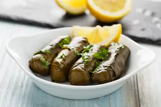 Dolmadakias La Botiga Griega