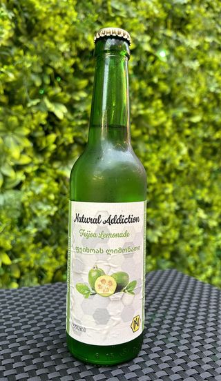 ნატურალური ლიმონათი ფეიხოის 330მლ