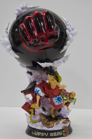 ფიგურა ლუფი სუპერ მუშტით