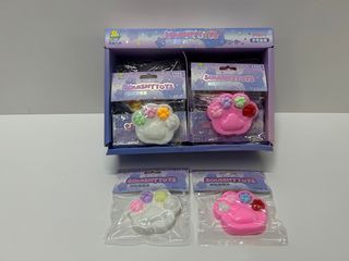 პატარა თათები დიდ თათში