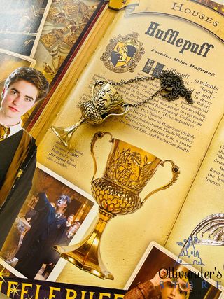 ჰელგა ჰაპლეპაფის თასის ყელსაბამი