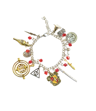 გრიფინდორის სამაჯური ჩარმებით