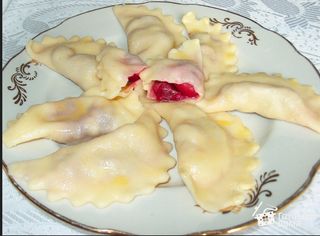 Empanadillas con cerezas Samojlov