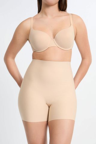 CONTROL BY ETAM Braga moldeadora - sujeció fuerte C.BEIGE L