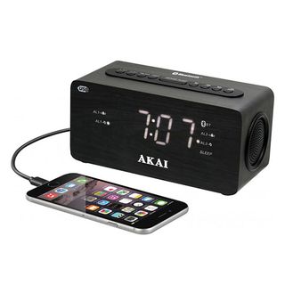 Radio sat Akai ACR-2993 sa Bluetooth
