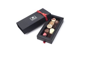 ADORE A KUTIJA ZA PRALINE 125G