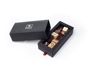 ADORE B KUTIJA ZA PRALINE 250G