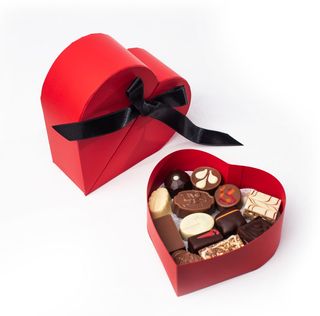 ADORE SRCE KUTIJA VECA 350G